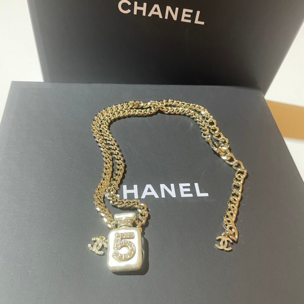 Chanel N°5白香水瓶銀色項鍊