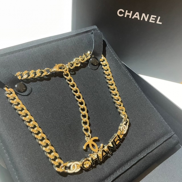 Chanel  金色鍊雙C字CHANEL項鍊