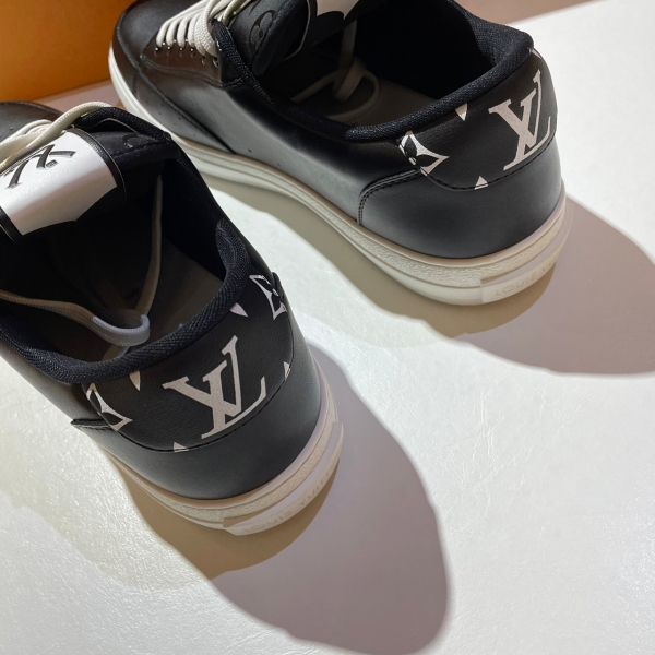 Louis Vuitton  CHARLIE 黑色運動鞋