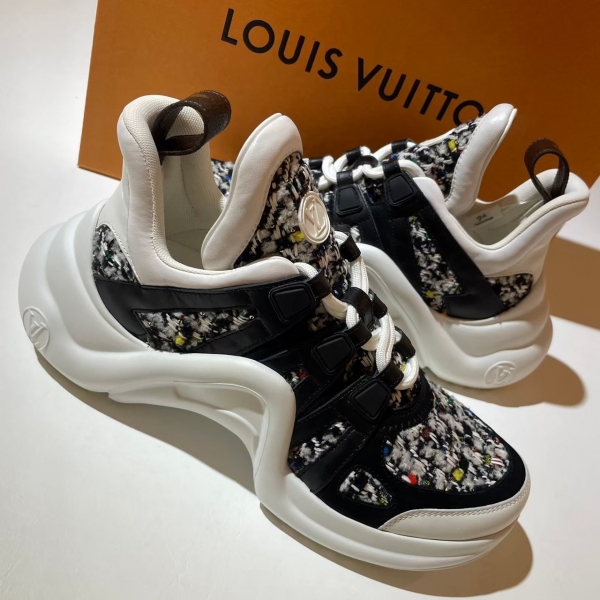 Louis Vuitton  老爹鞋鞋頭彩色絨布