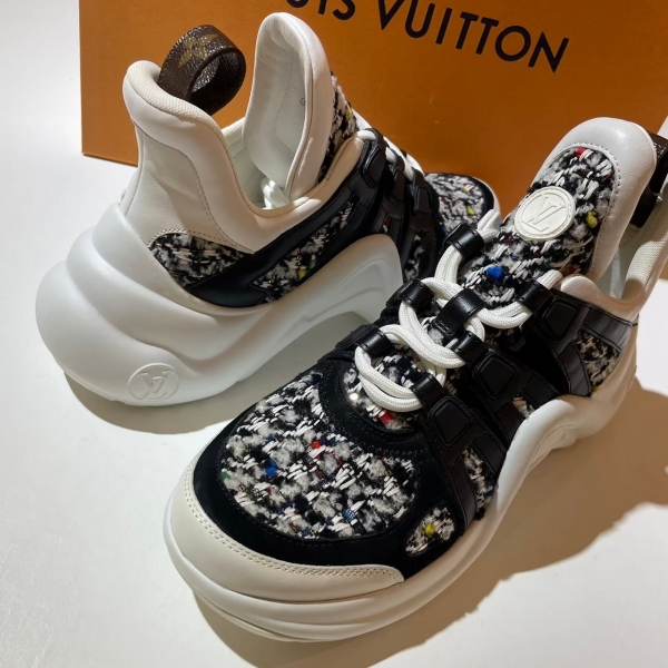 Louis Vuitton  老爹鞋鞋頭彩色絨布