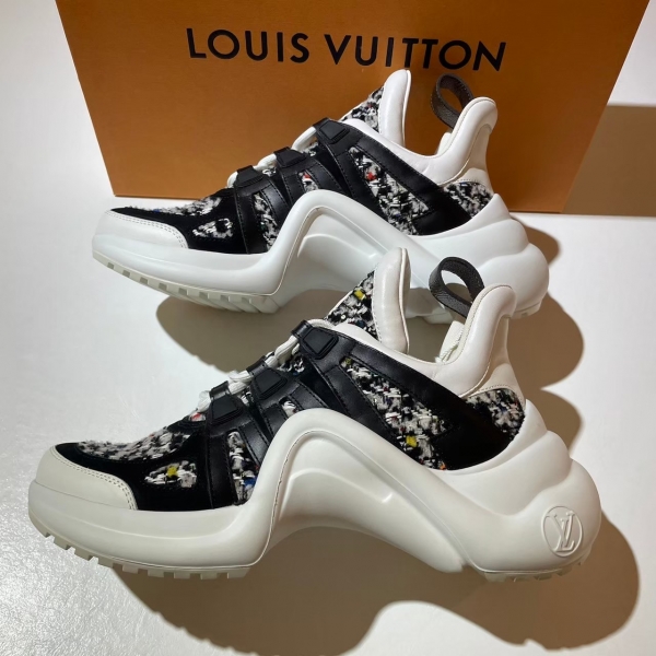 Louis Vuitton  老爹鞋鞋頭彩色絨布