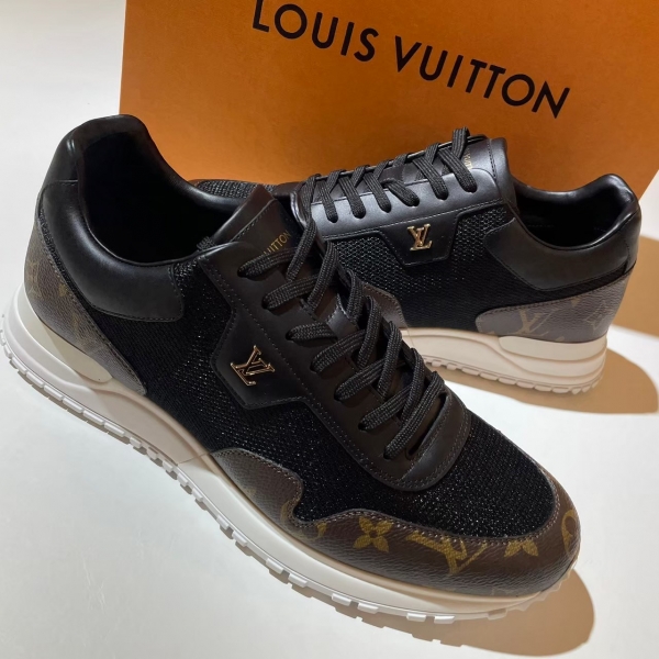 Louis Vuitton 麂皮側LV標鞋底金尾