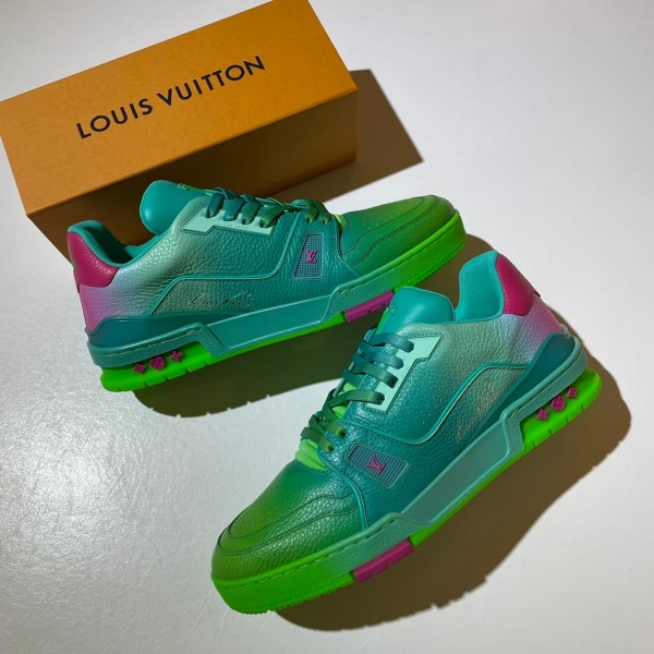 Louis Vuitton TRAINER #54粉綠色漸層運動鞋
