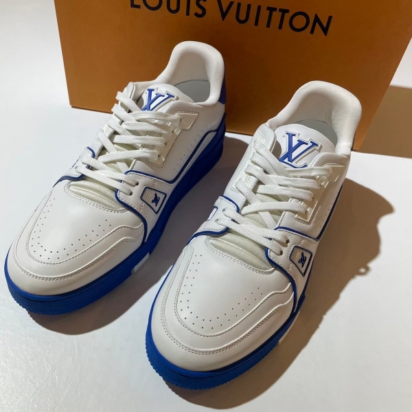 Louis Vuitton  藍底左側草寫白色運動鞋