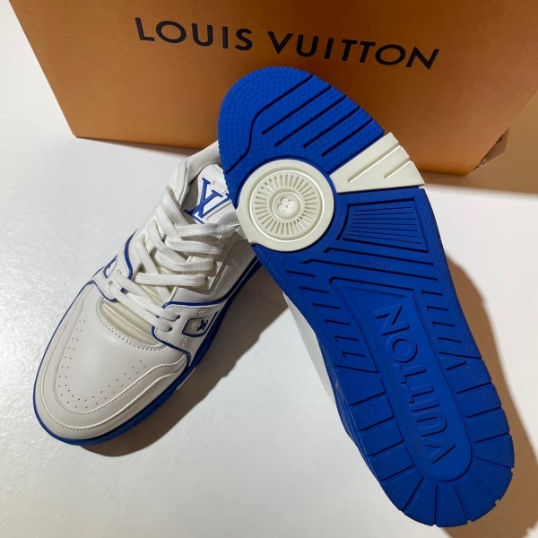 Louis Vuitton  藍底左側草寫白色運動鞋