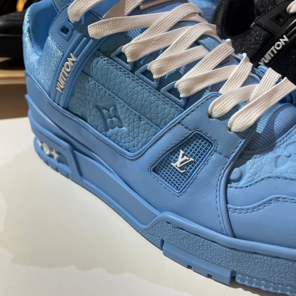 Louis Vuitton  Trainer 寶寶藍