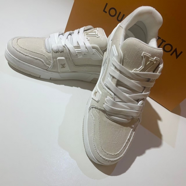 Louis Vuitton  米白牛仔布trainer