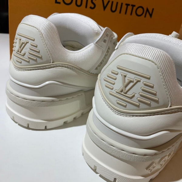 Louis Vuitton  束帶米白胖丁鞋